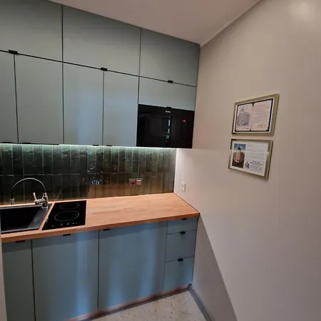 Bestview Centrum Netflix * Лодзь