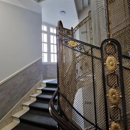 Bestview Centrum Netflix Apartman *